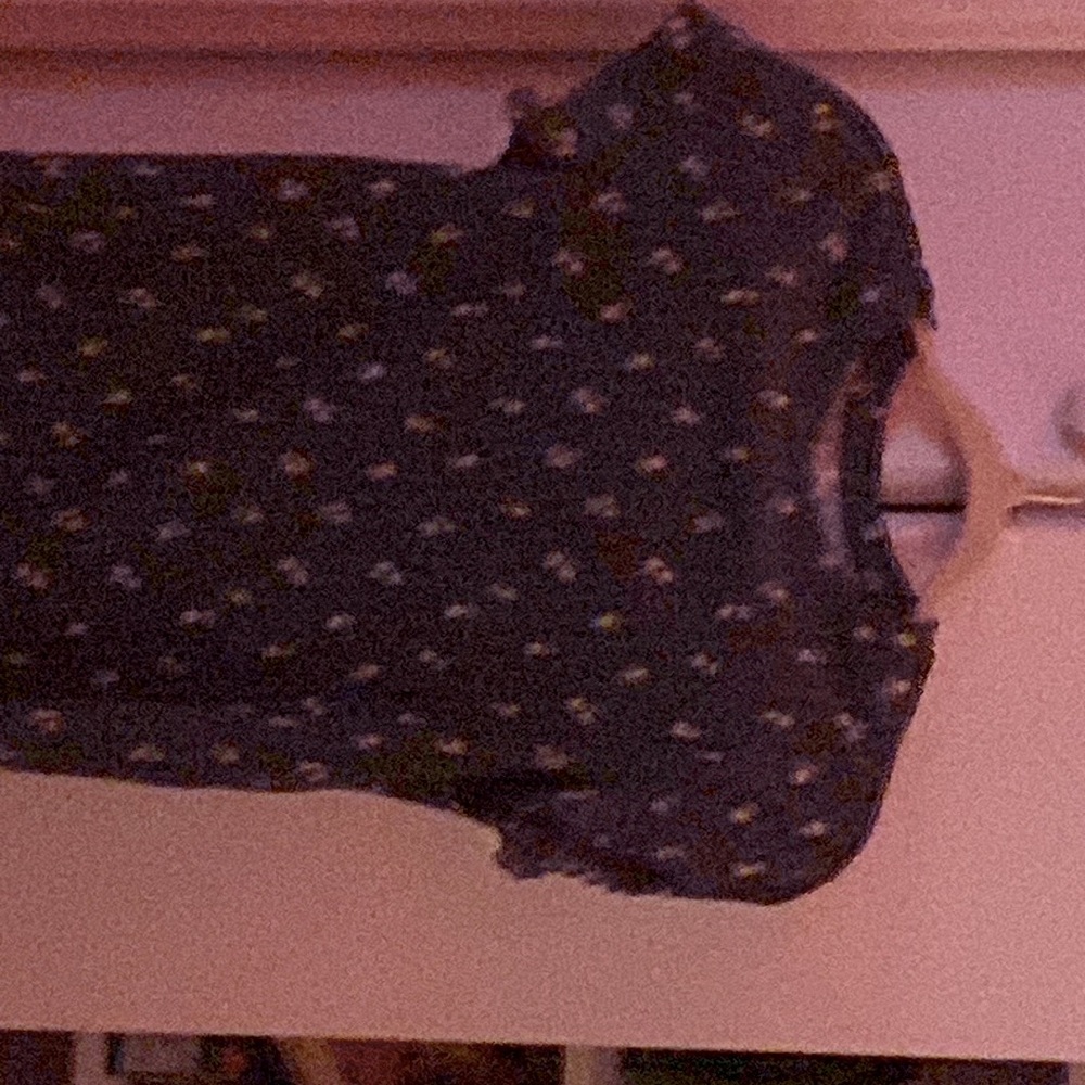 Blue shirt with flowers on it’s from wonder nation